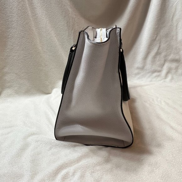 Cole Haan 2 tone leather bag - Picture 7 of 8